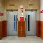 Central Paris Hotel, Baniyas Square