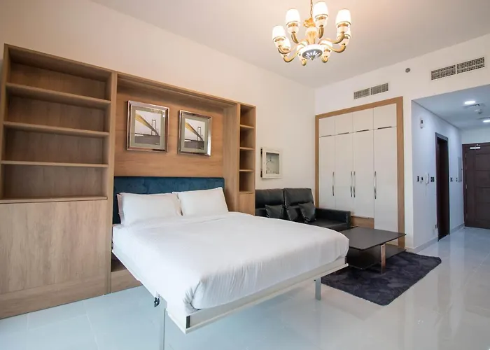 Furnished Studio, Close To All Amenties! - Resortz 11