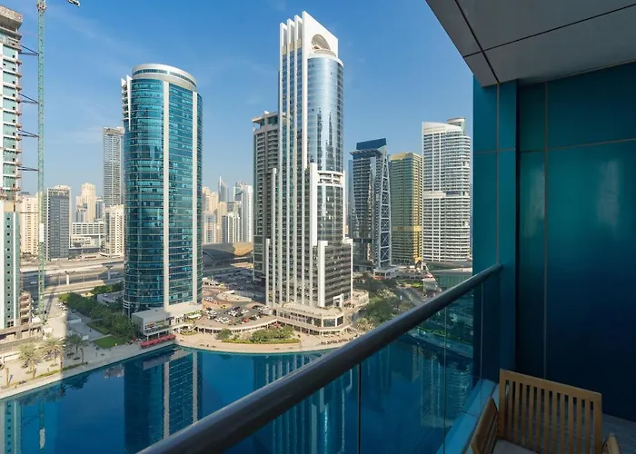 Atria - Luxury 2 Bed - Fast Wifi - Lake Views