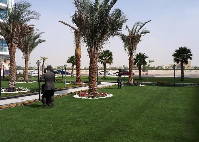 Dubai - Glitz 3 Residences - Majestic Luxe Holiday Home - 2Br - Sleep 4 - For Families & Couples Stays Only