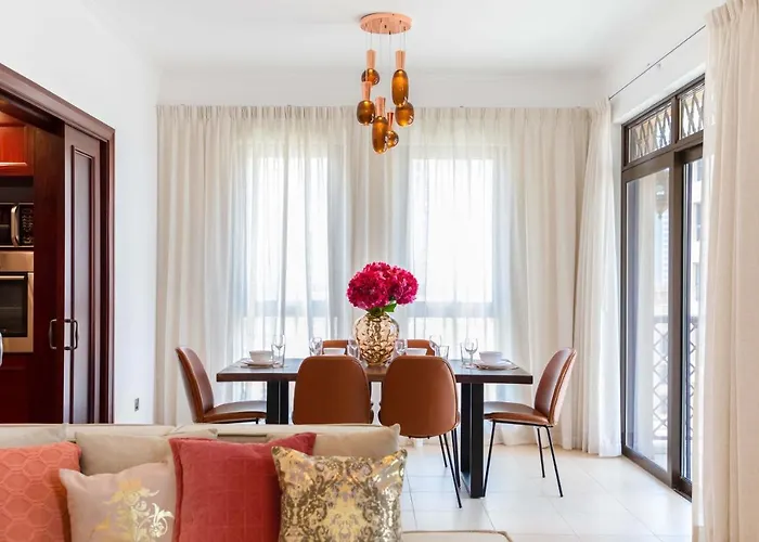 Maison Privee - Luxury Living Next To Dubai Mall & Burj Khalifa