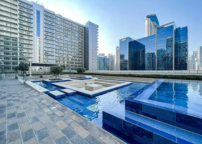 Axinite - Brand New! Warm Cozy 1 Bed High Floor Downtown Dubai Canal View