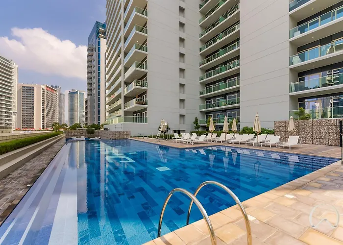 Oraya - Canal-Side Comfort Close Burj Khalifa & Dubai Mall