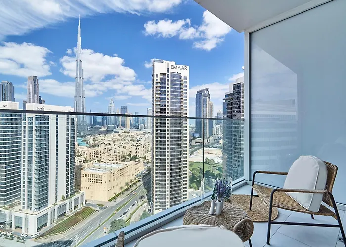 Luxury Studios With Burj Khalifa Or Canal View In Downtown - Marquise Square Tower