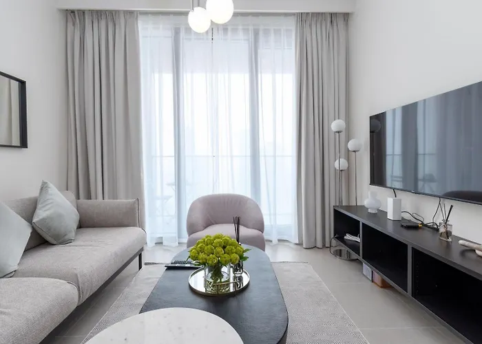Luxury Escapes - Stylish 2Br Apt With City View In Forte Downtown