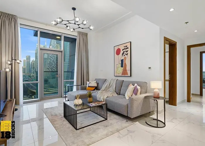 Spacious And Peaceful 1Br With Canal Views