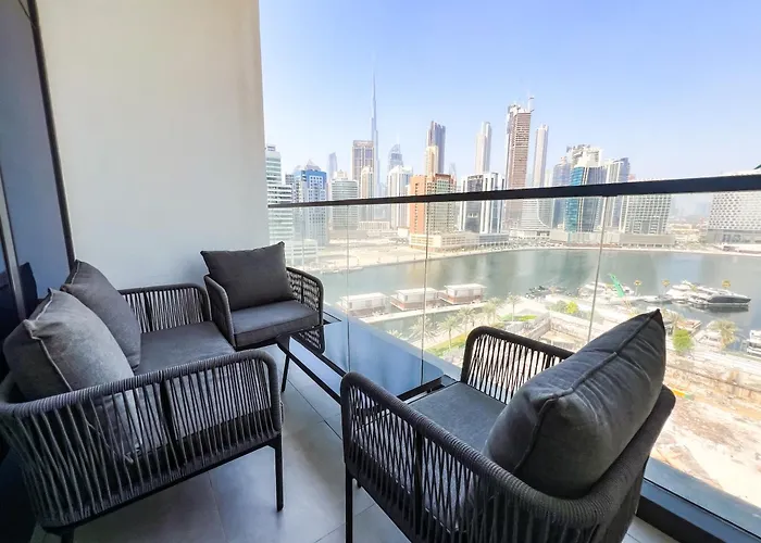 Chic 1-Bedroom With Epic Burj Khalifa Views