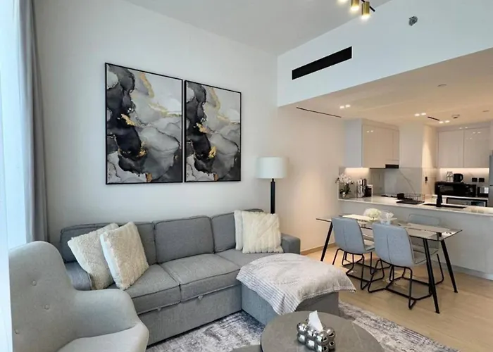 Brand New Premium 1Br With Pool View In Jvc