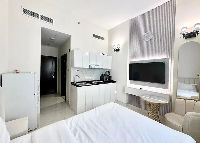 Al Manara Premium Deluxe Studio