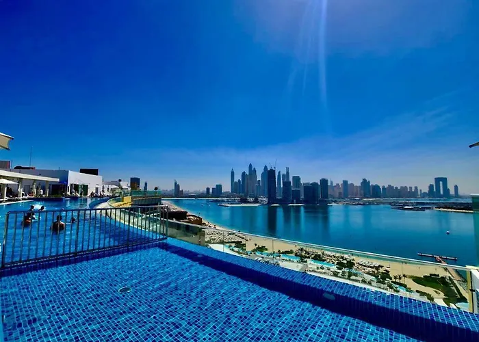 Elegant Palm 1 Bed With Rooftop Infinity Pool