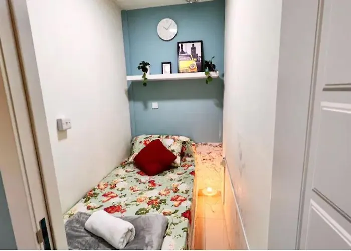 Small Private Partition Room In Al Barsha 1 Near Metro