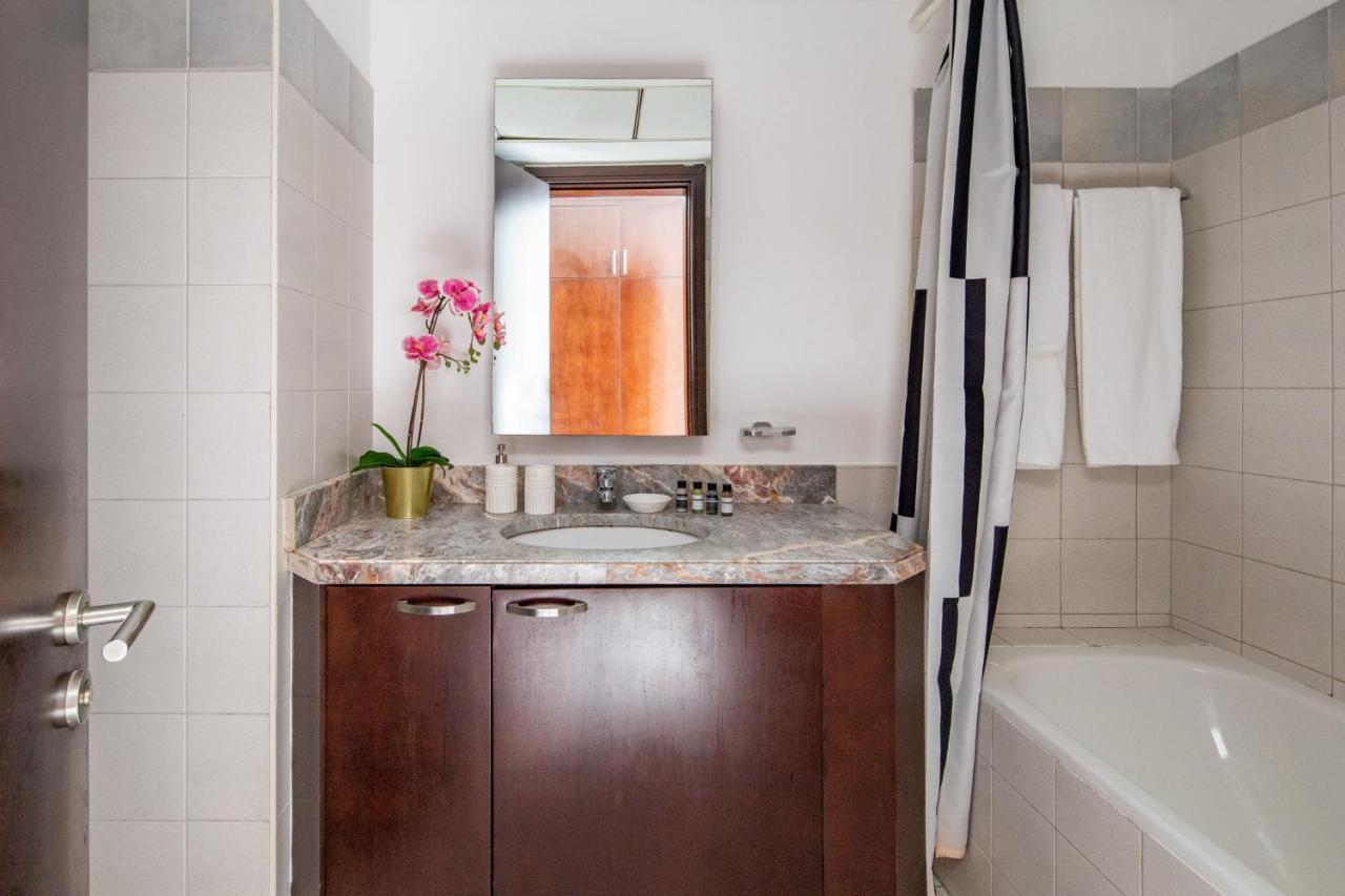 Apartment Frank Porter - Marina Tower Dubai