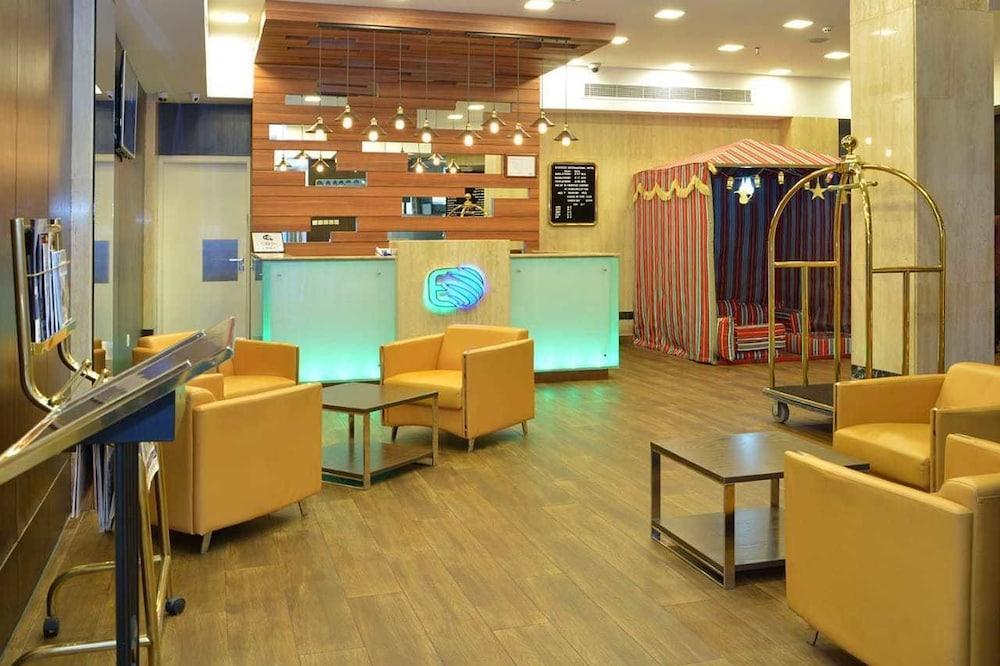 Hotel Everest International