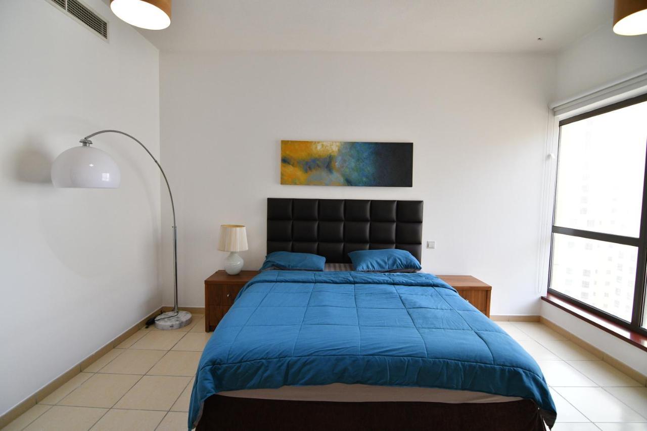 Homes Apartment *