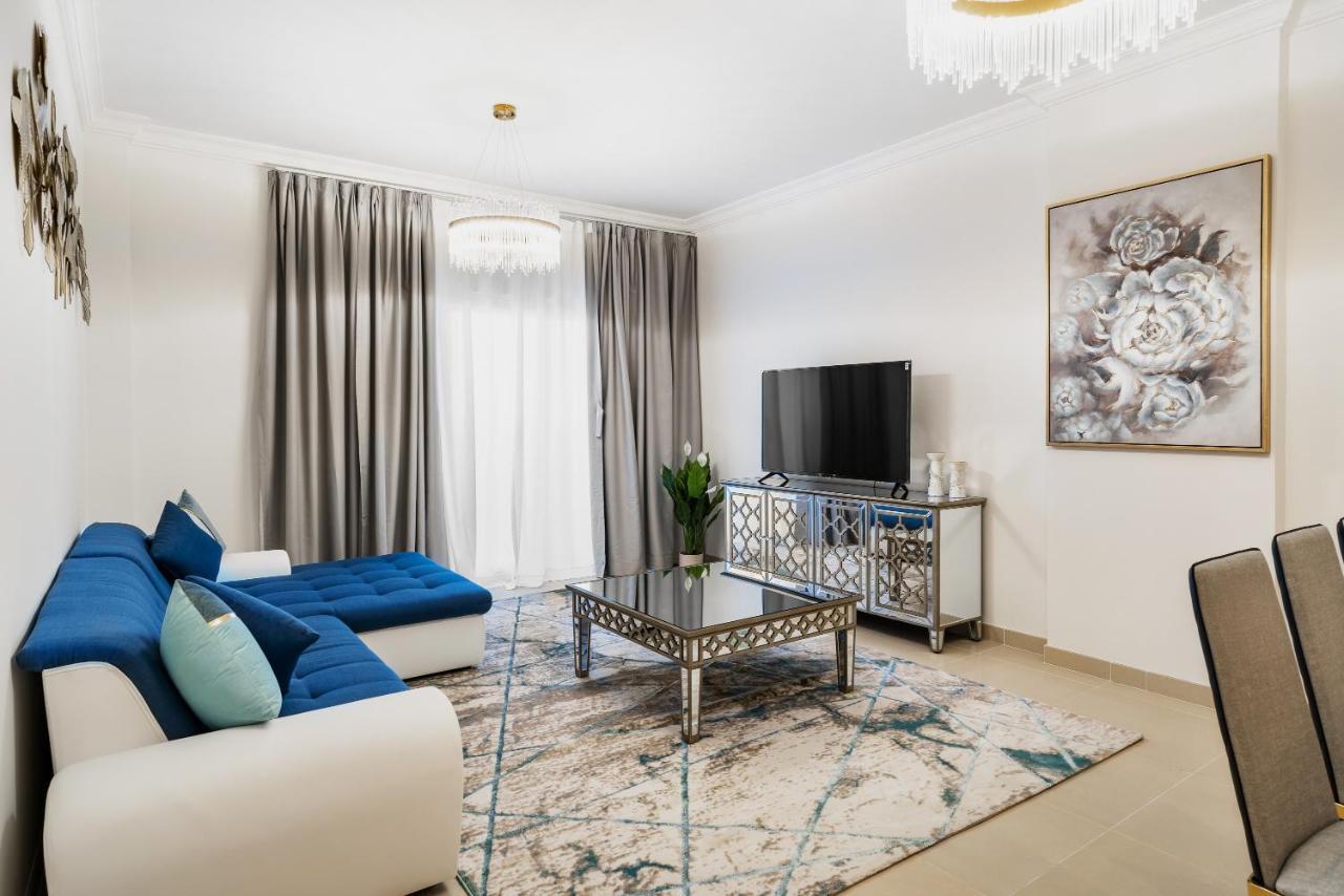 Globalstay At Palm Jumeirah Beachfront Paradise With Pool And Gym Apartment *