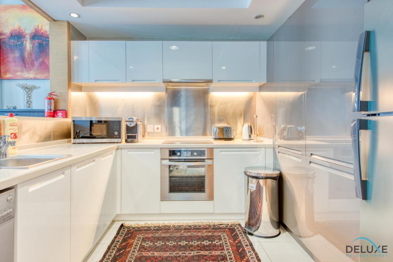 Apartment Close To Burj Khalifa & Mall With Relaxing Balcony, Claren Tower 1, Downtown By Deluxe Homes Dubai