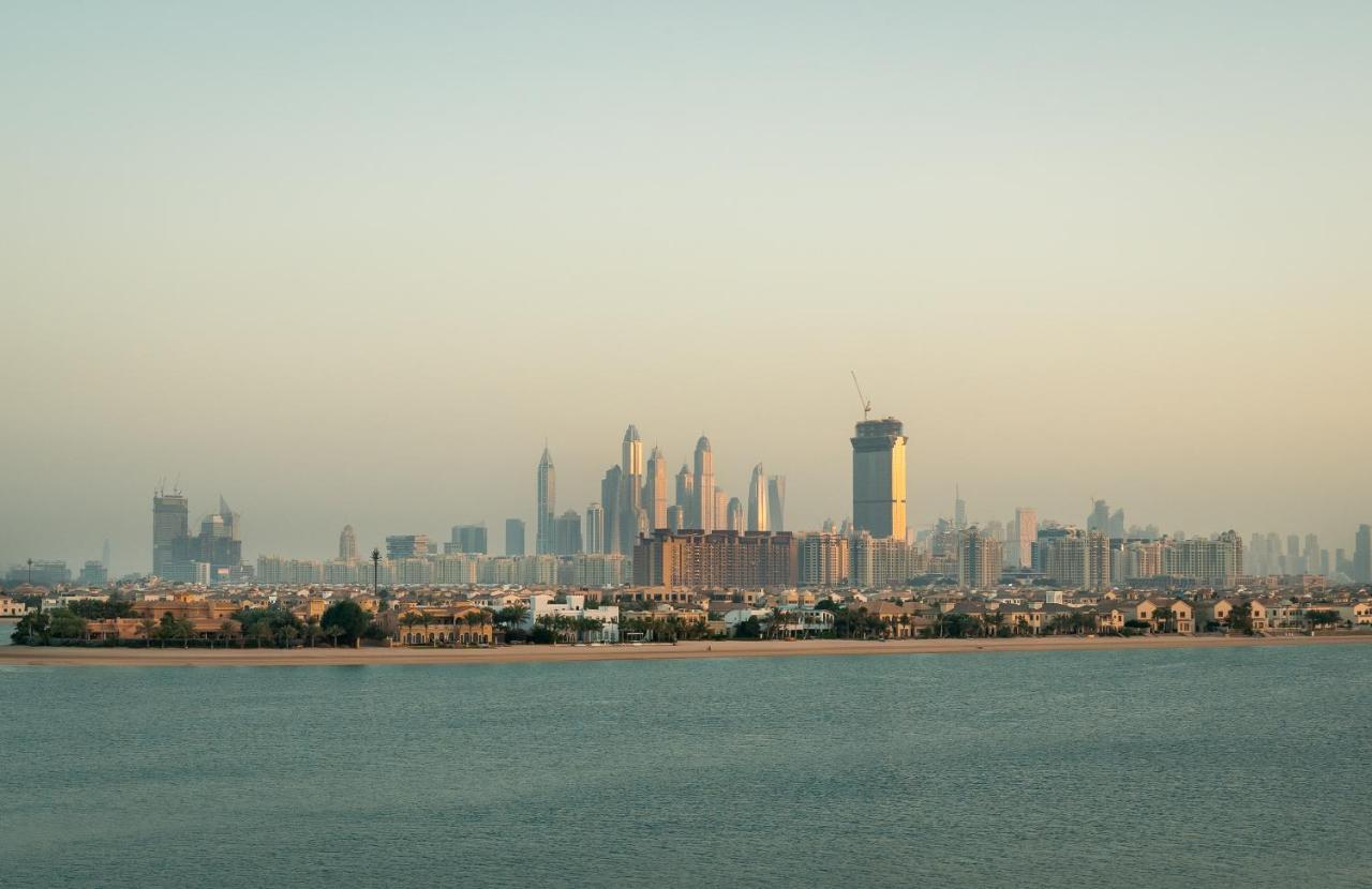 Apartment Globalstay At Palm Jumeirah Beachfront Paradise With Pool And Gym