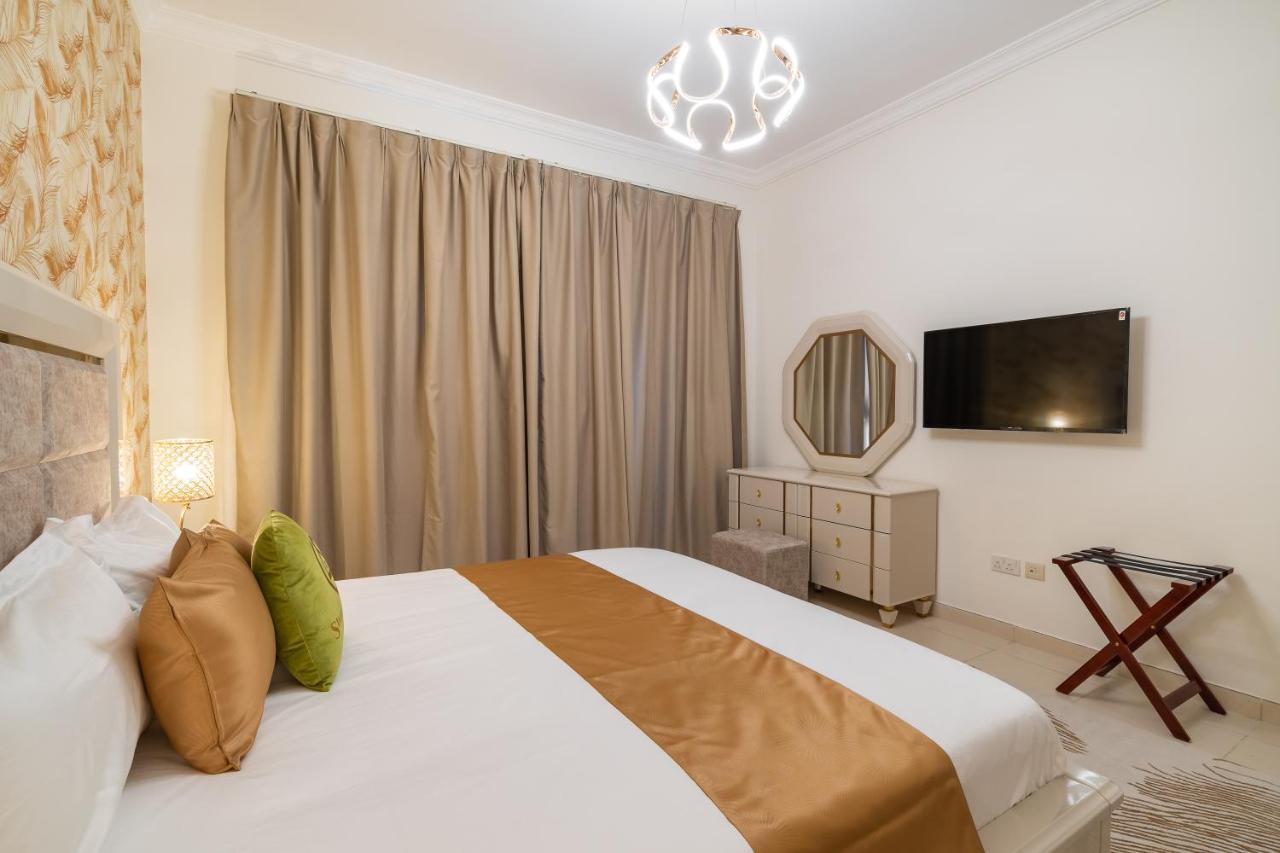 Apartment Globalstay At Palm Jumeirah Beachfront Paradise With Pool And Gym *