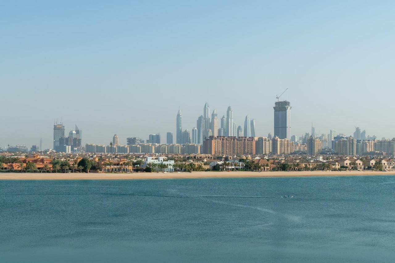Globalstay At Palm Jumeirah Beachfront Paradise With Pool And Gym Apartment *