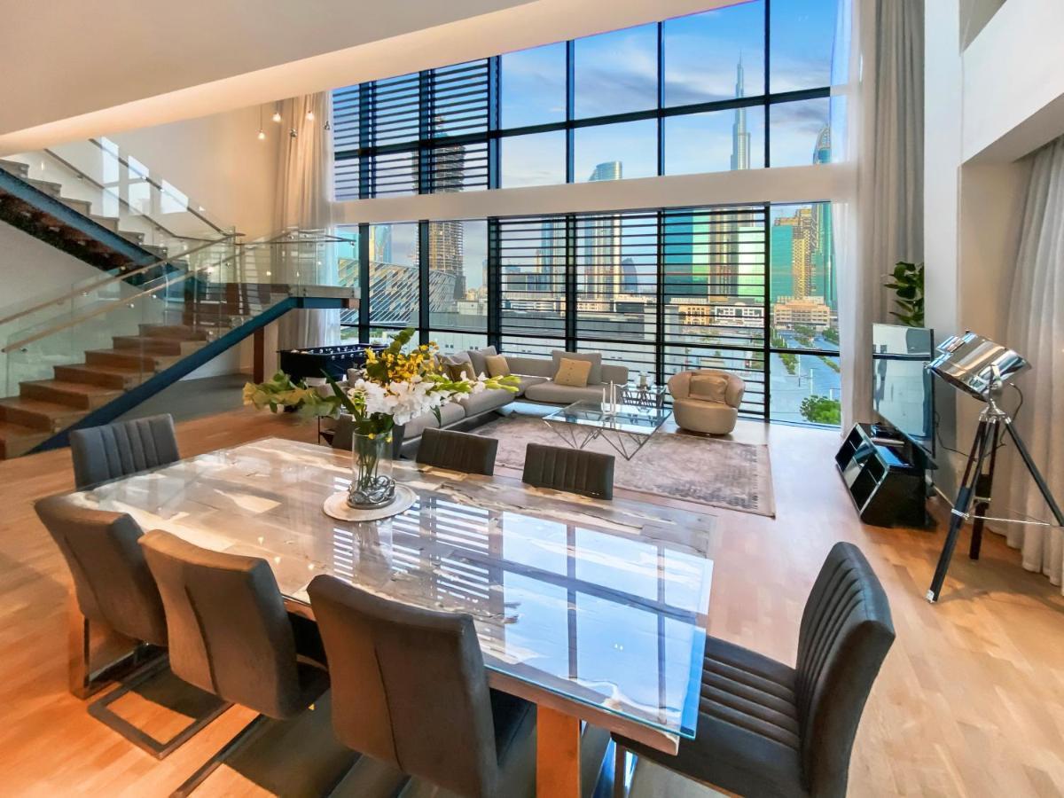 Fam Living Duplex - City Walk Apartment