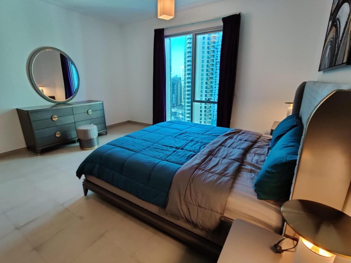Apartment Homes *
