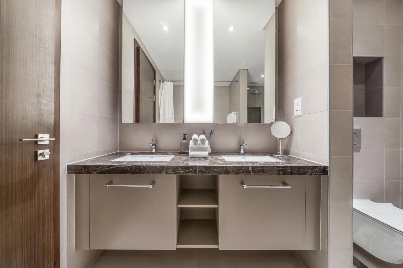 High-end Chic Apartment, Close To Burj Khalifa *