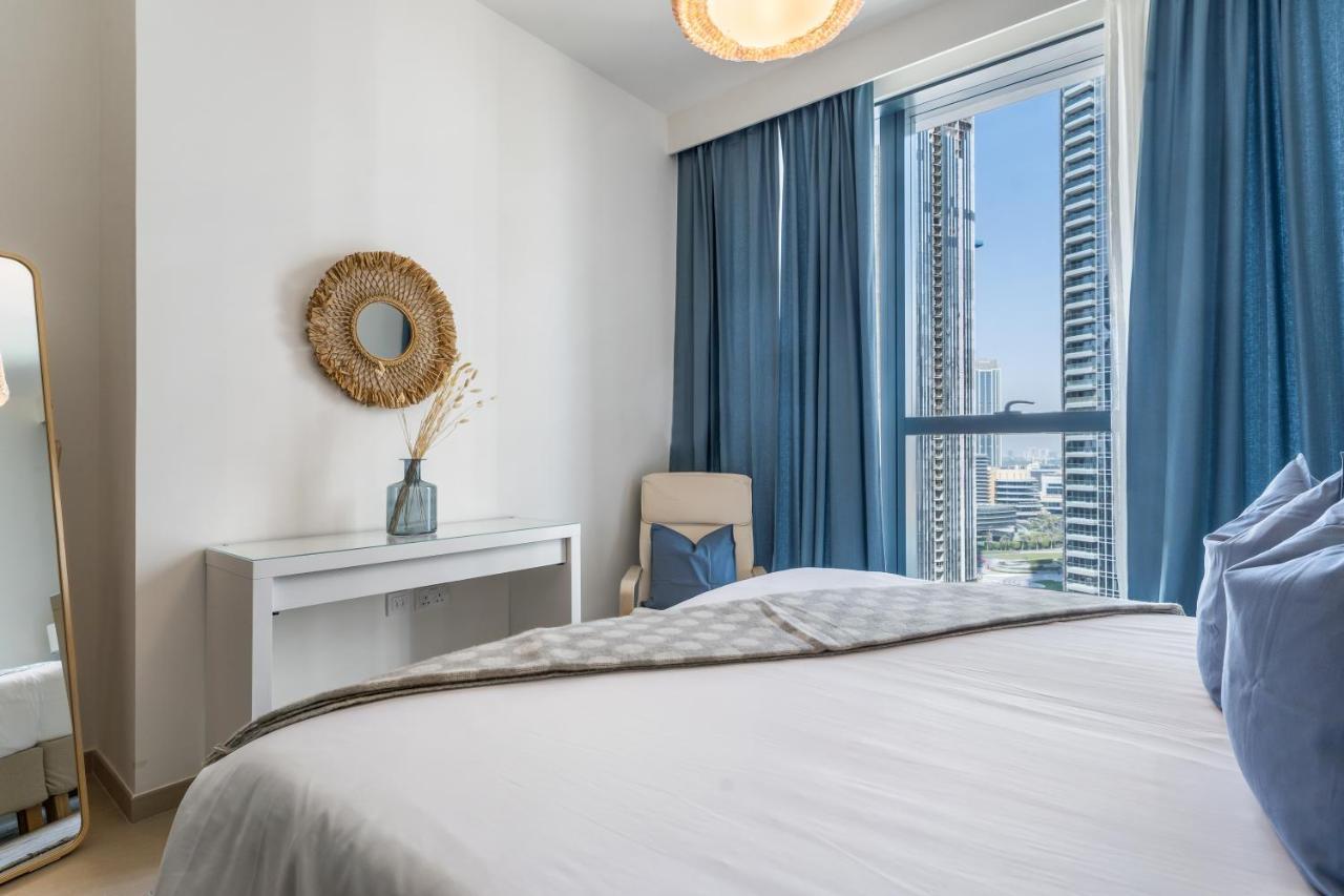 High-end Chic Apartment, Close To Burj Khalifa * Dubai
