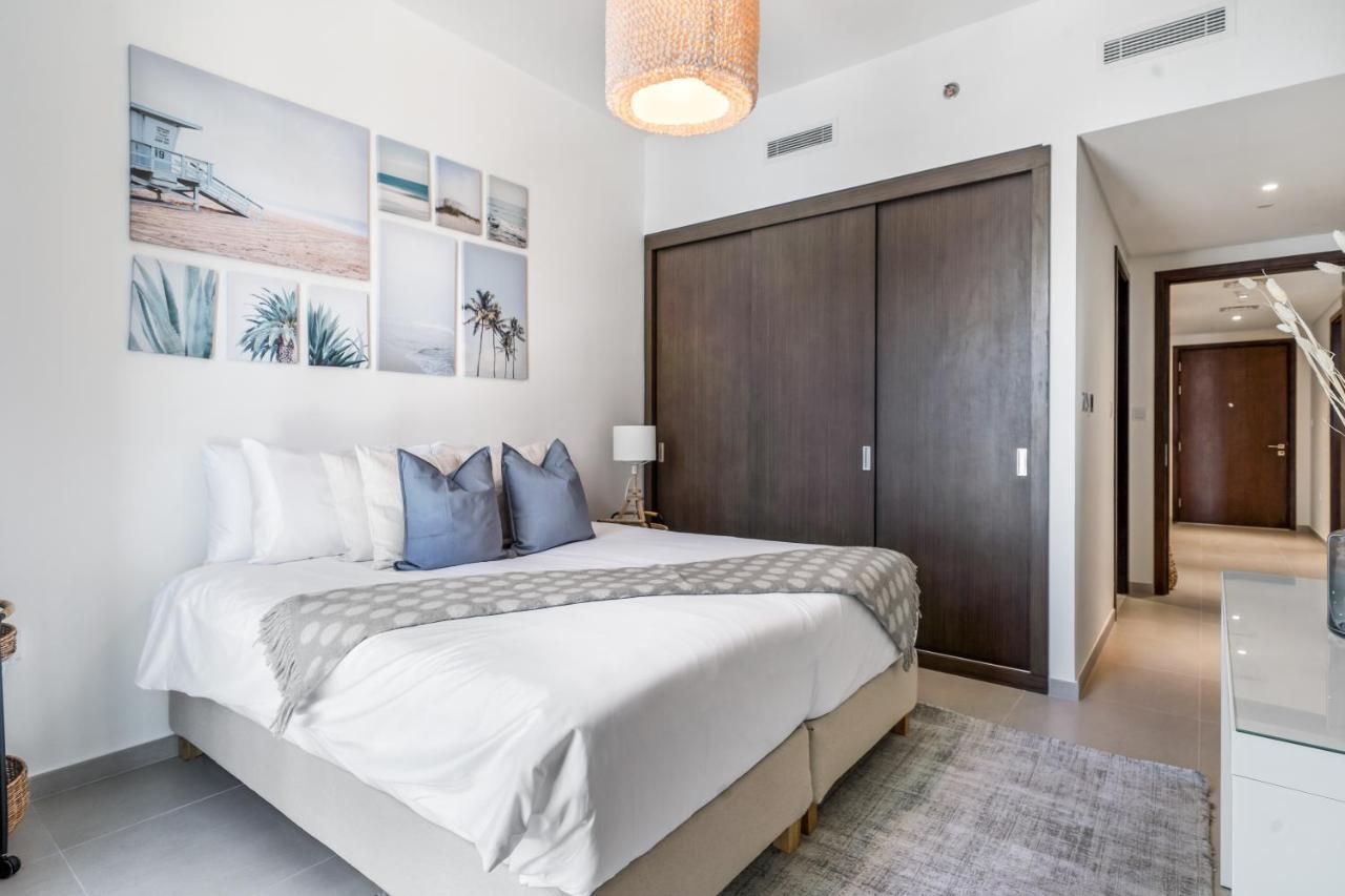 High-end Chic Apartment, Close To Burj Khalifa Apartment