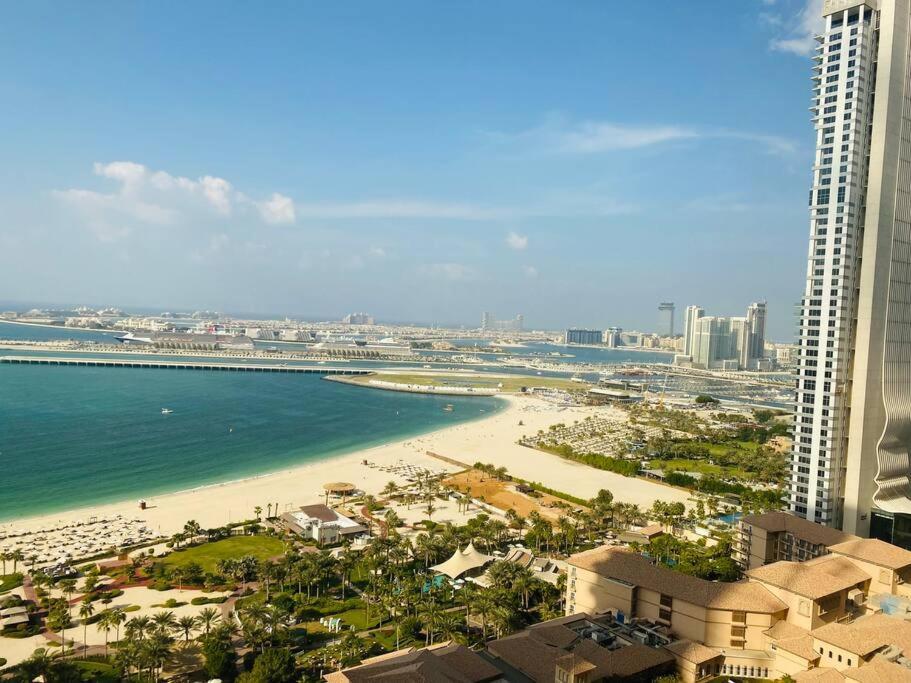 Jovial At Jbr *