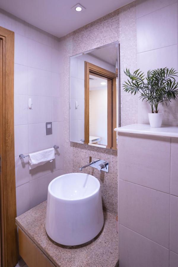 3 Bedroom W Terrace Facing Burj Khalifa. * Dubai