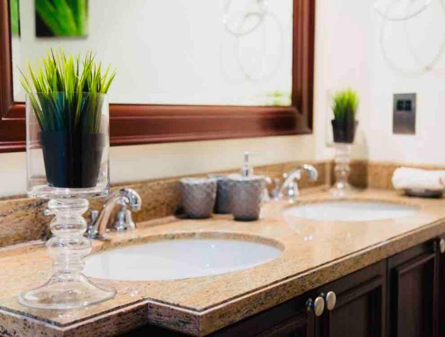 Downtown Dubai, Oldtown Zanzabeel Apartment Dubai