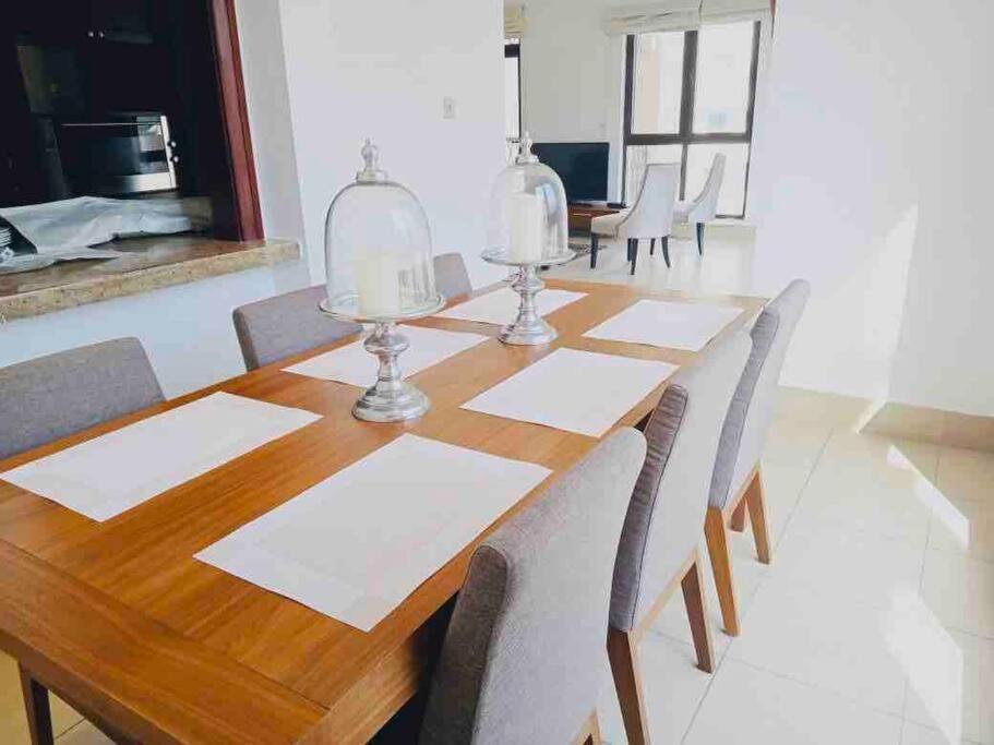 Downtown Dubai, Oldtown Zanzabeel Apartment