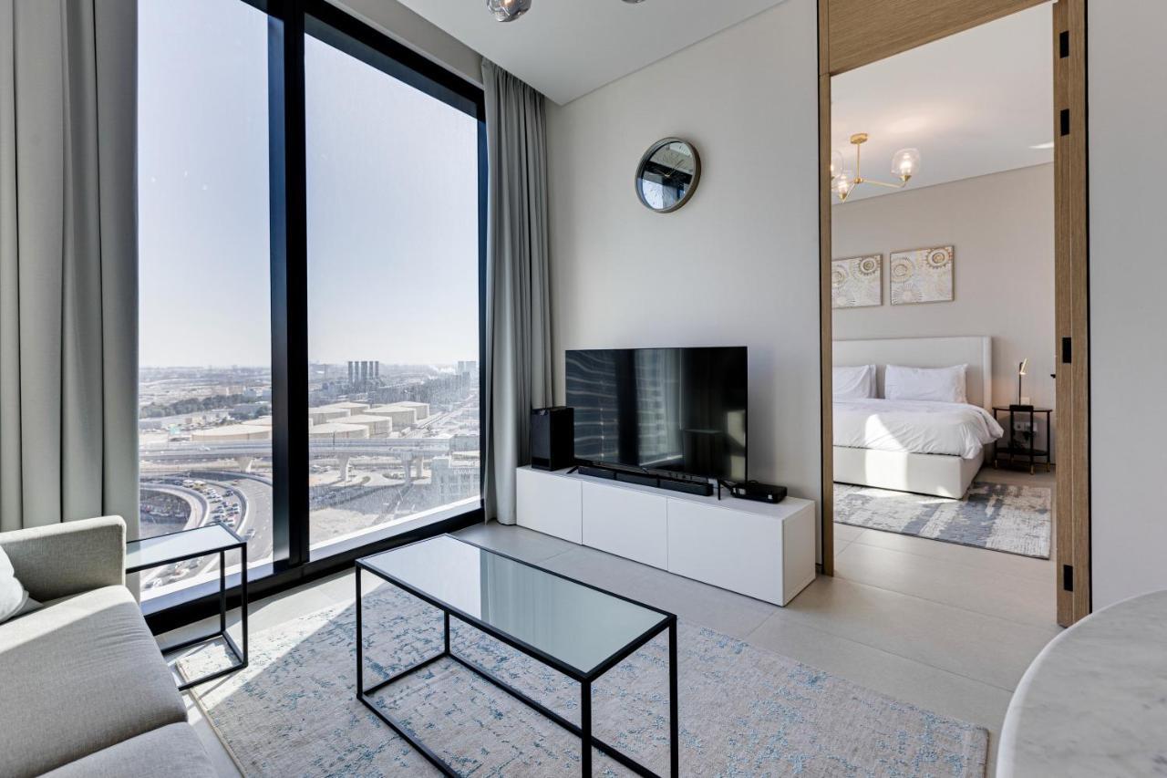 Stylish In Address Apartment *