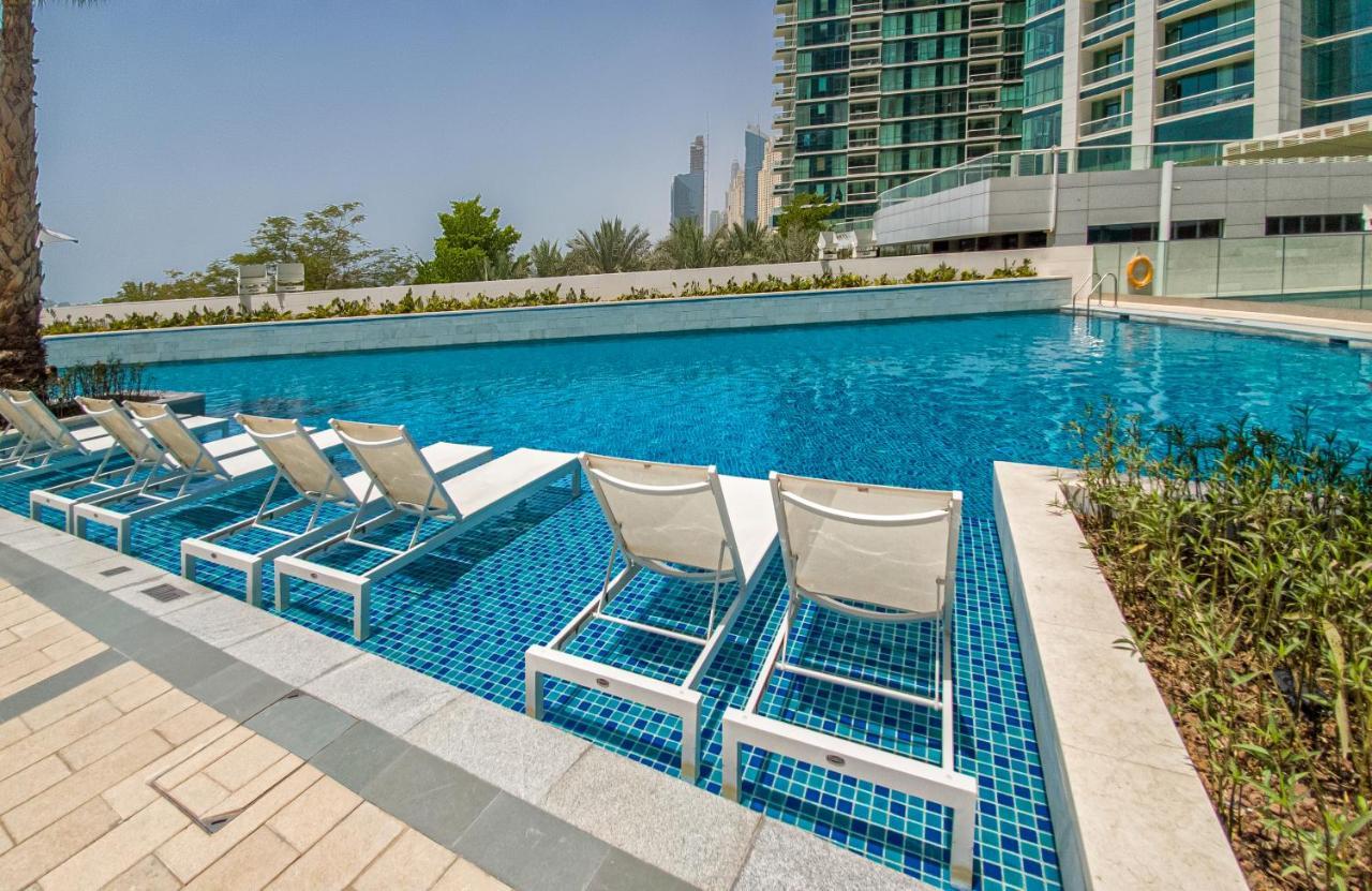 Stylish In Address Apartment *