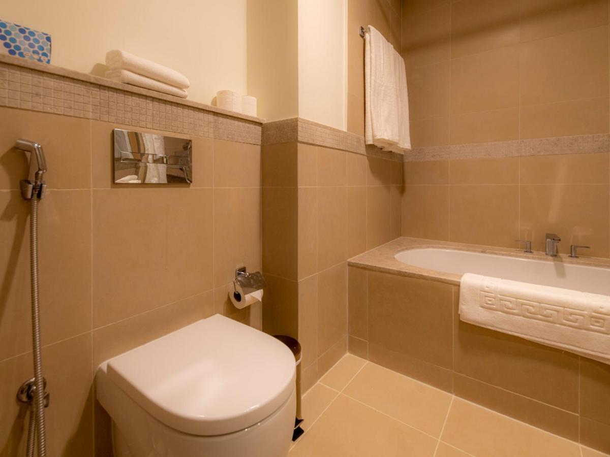 First Class 2br With Full Skyline & Sea View * Dubai