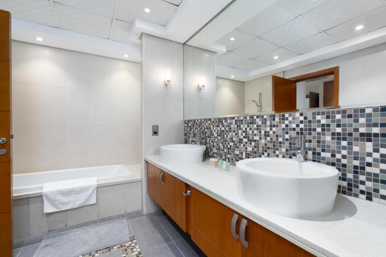 Marina Up 20 Guest Huge Private Pool Villa Dubai