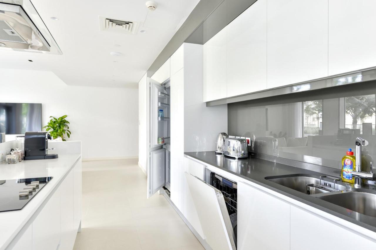 Elegant 2+ 1 Bedroom With Fantastic Views Of Ain *