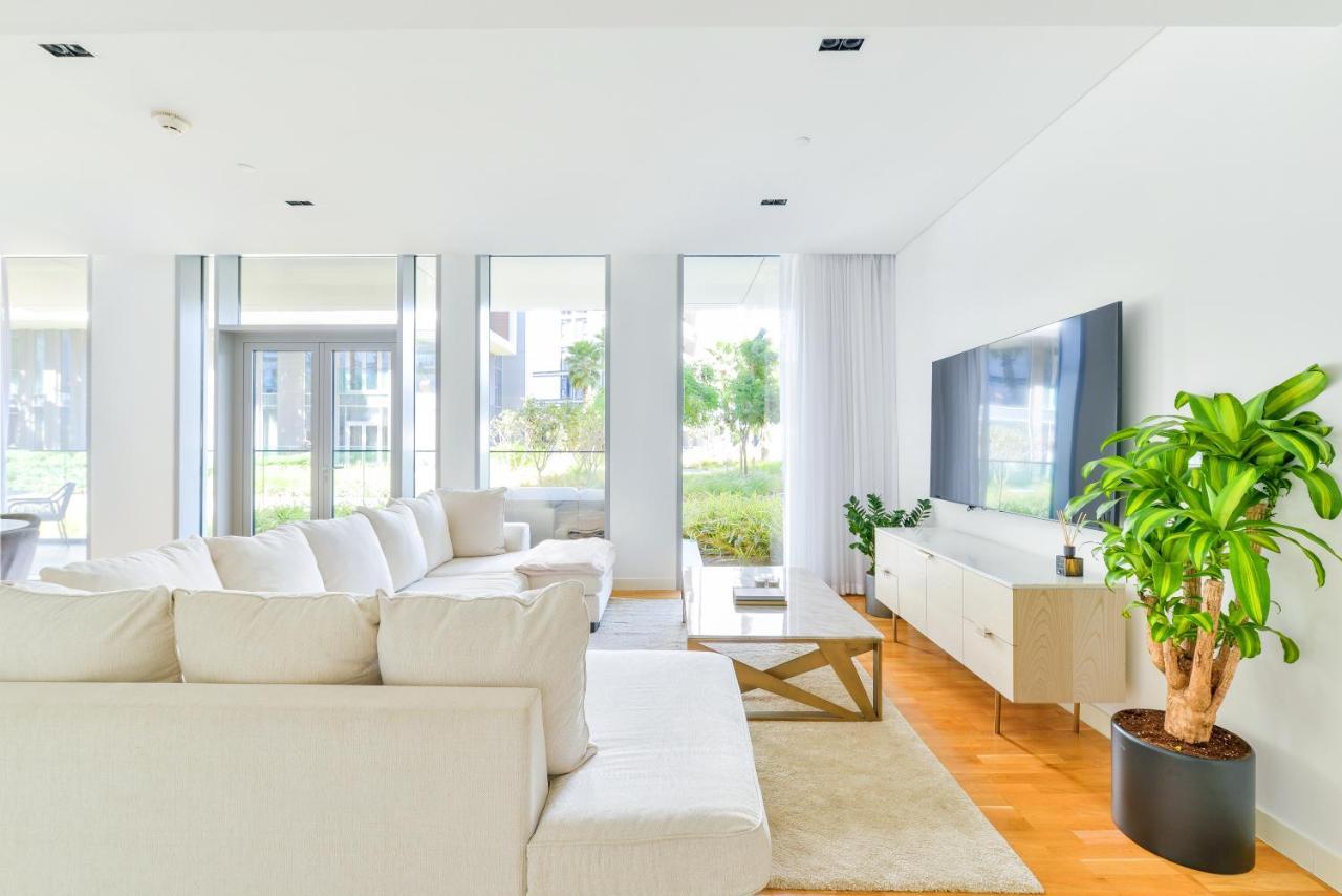 Elegant 2+ 1 Bedroom With Fantastic Views Of Ain * Dubai