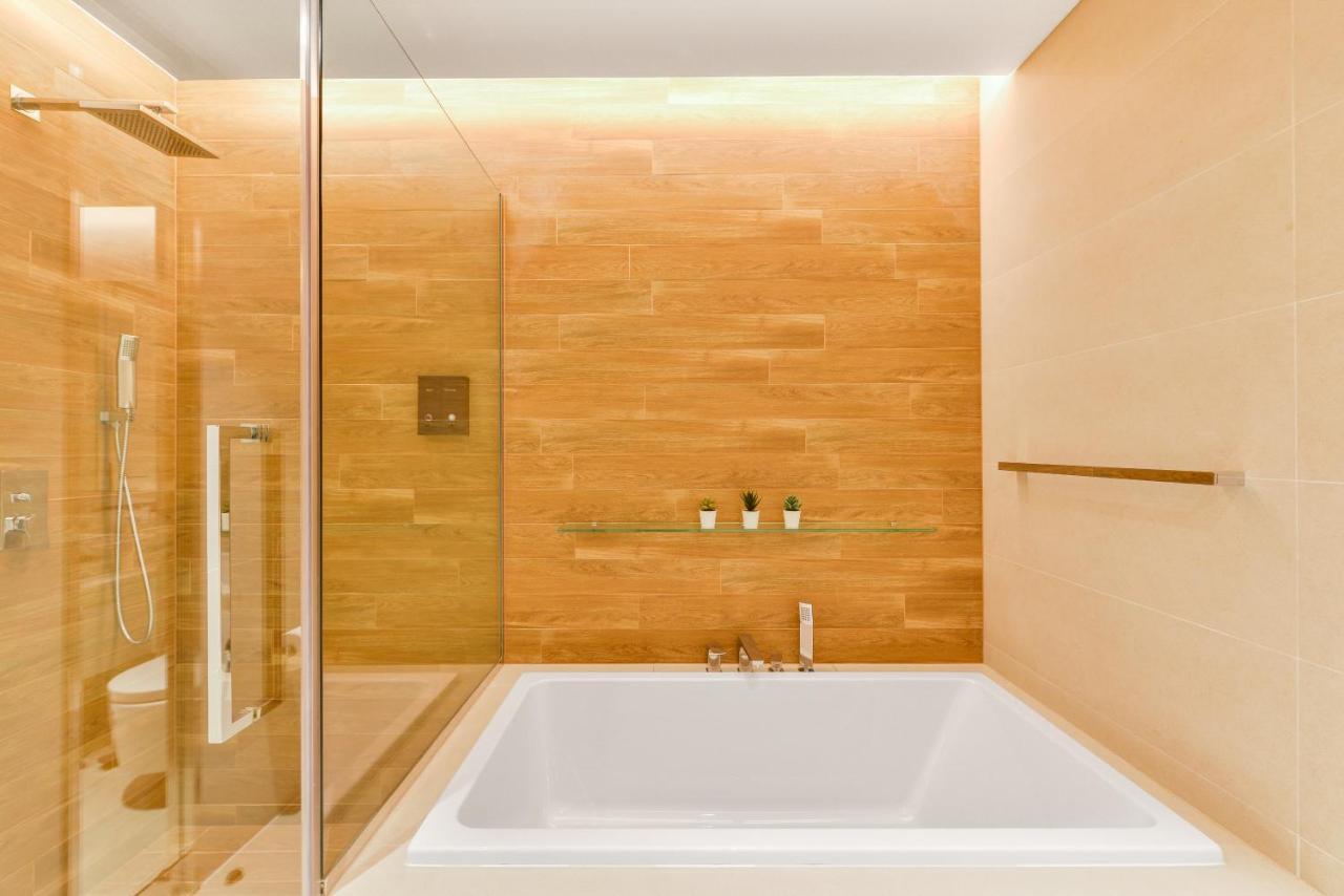 Elegant 2+ 1 Bedroom With Fantastic Views Of Ain * Dubai