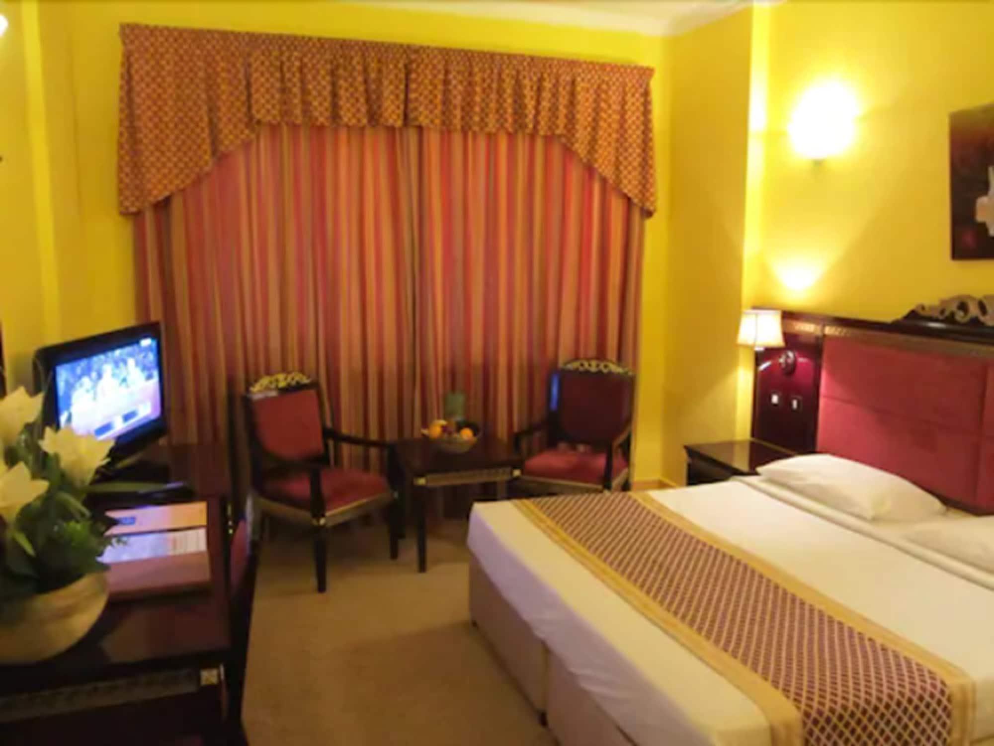 Comfort Deira Hotel 3*