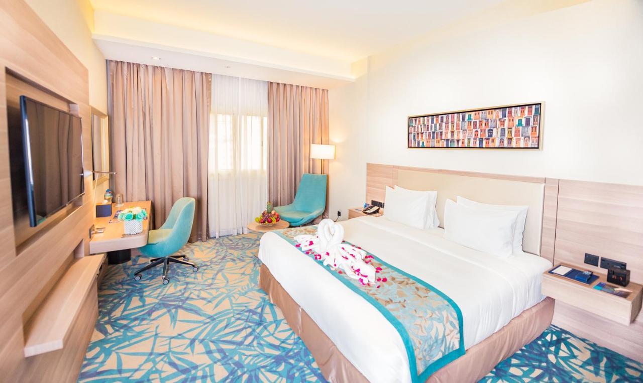 Hotel Mena Plaza Albarsha At The Mall 4*