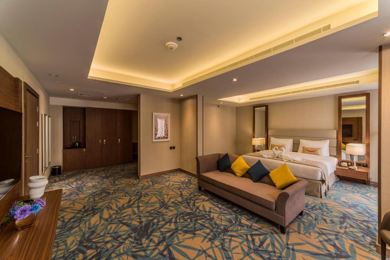 Mena Plaza Albarsha At The Mall 4* Dubai