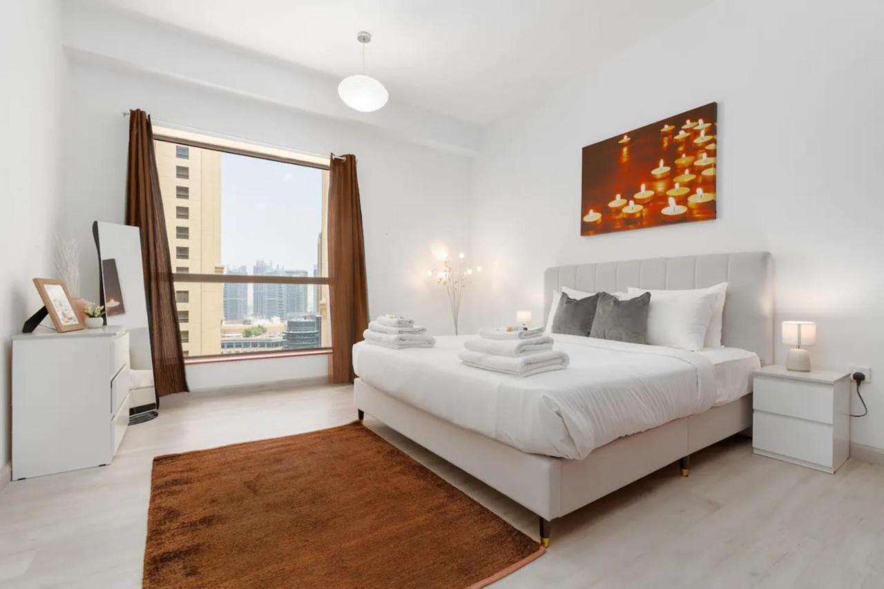 Gorgeous 2 Bedroom In Near The Apartment Dubai
