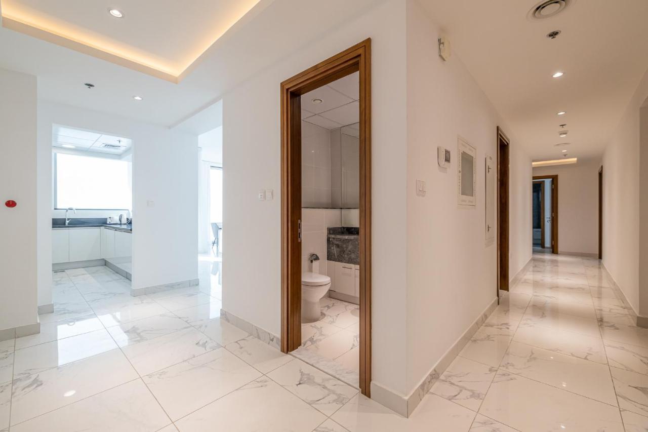 Apartment Noora Tower I Spacious 3bdr And Maid With Burj Khalifa View Dubai