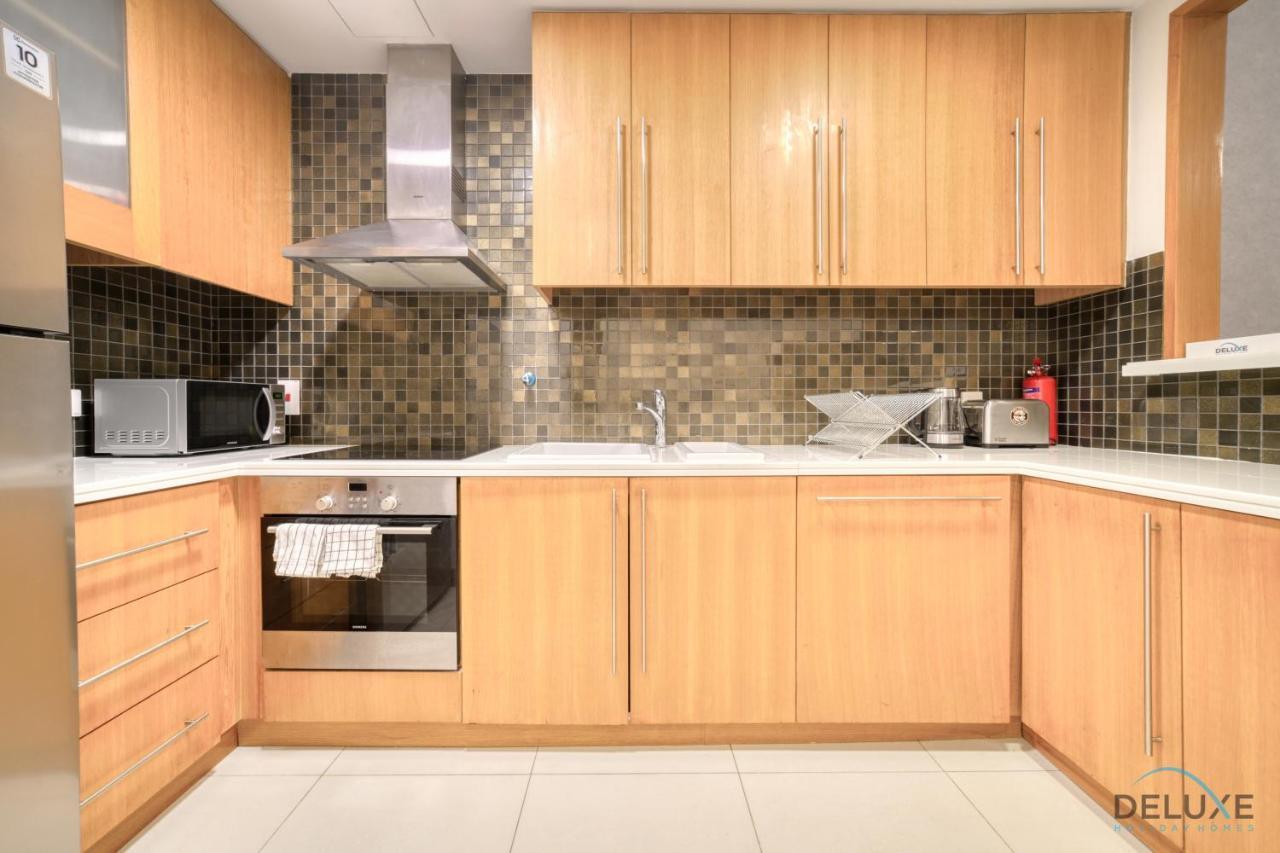 Hot Modern 1br At Iris Blue, Don't Miss Out By Deluxe Homes Apartment