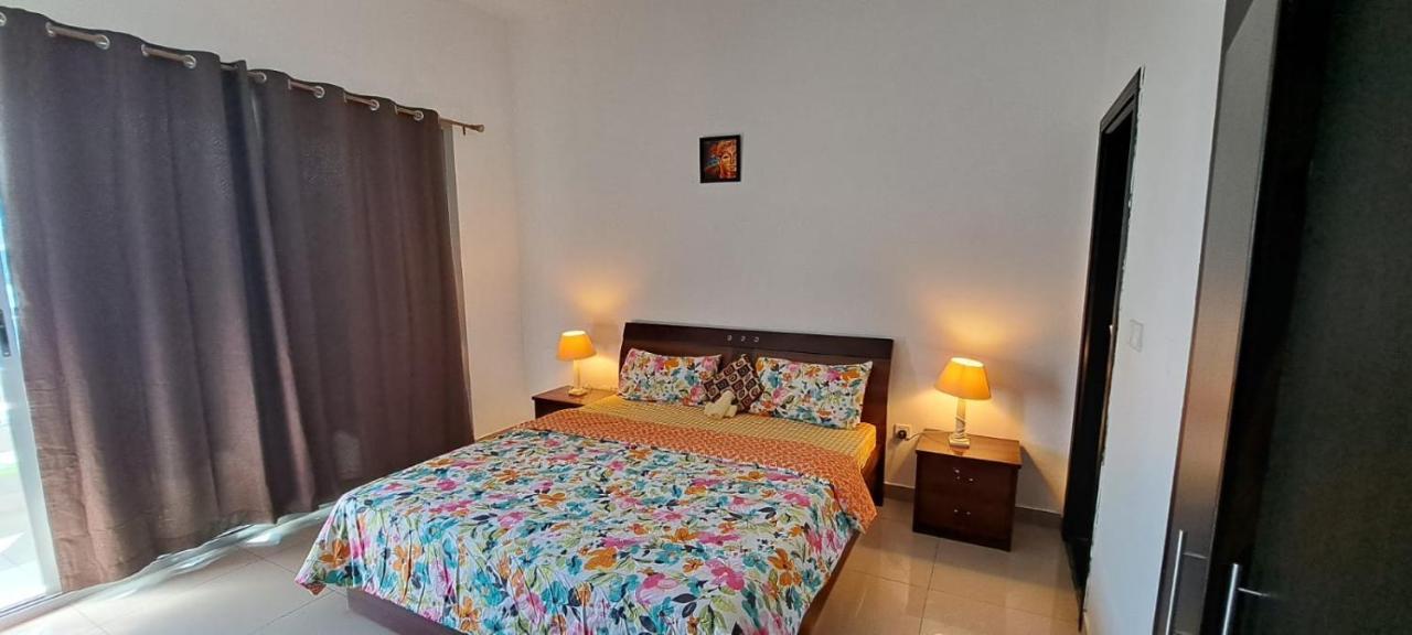 Zarooni Marina Homestay *