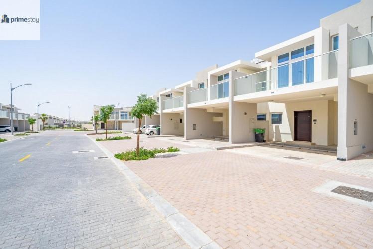 Primestay - 3br In Basswood In Damac Hills 2 Villa