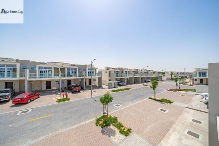 Primestay - 3br In Basswood In Damac Hills 2 Villa