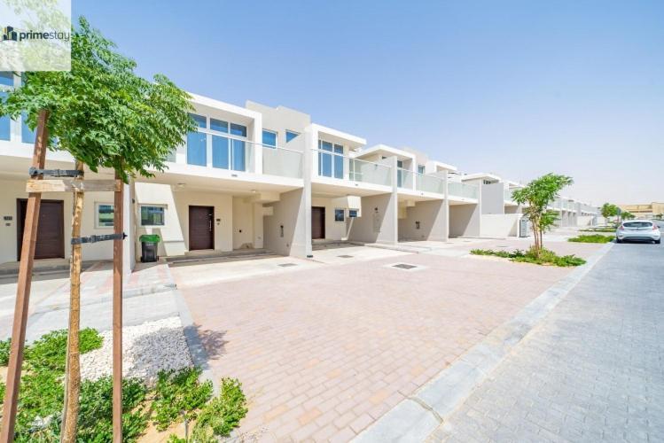 Primestay - 3br In Basswood In Damac Hills 2 Villa *