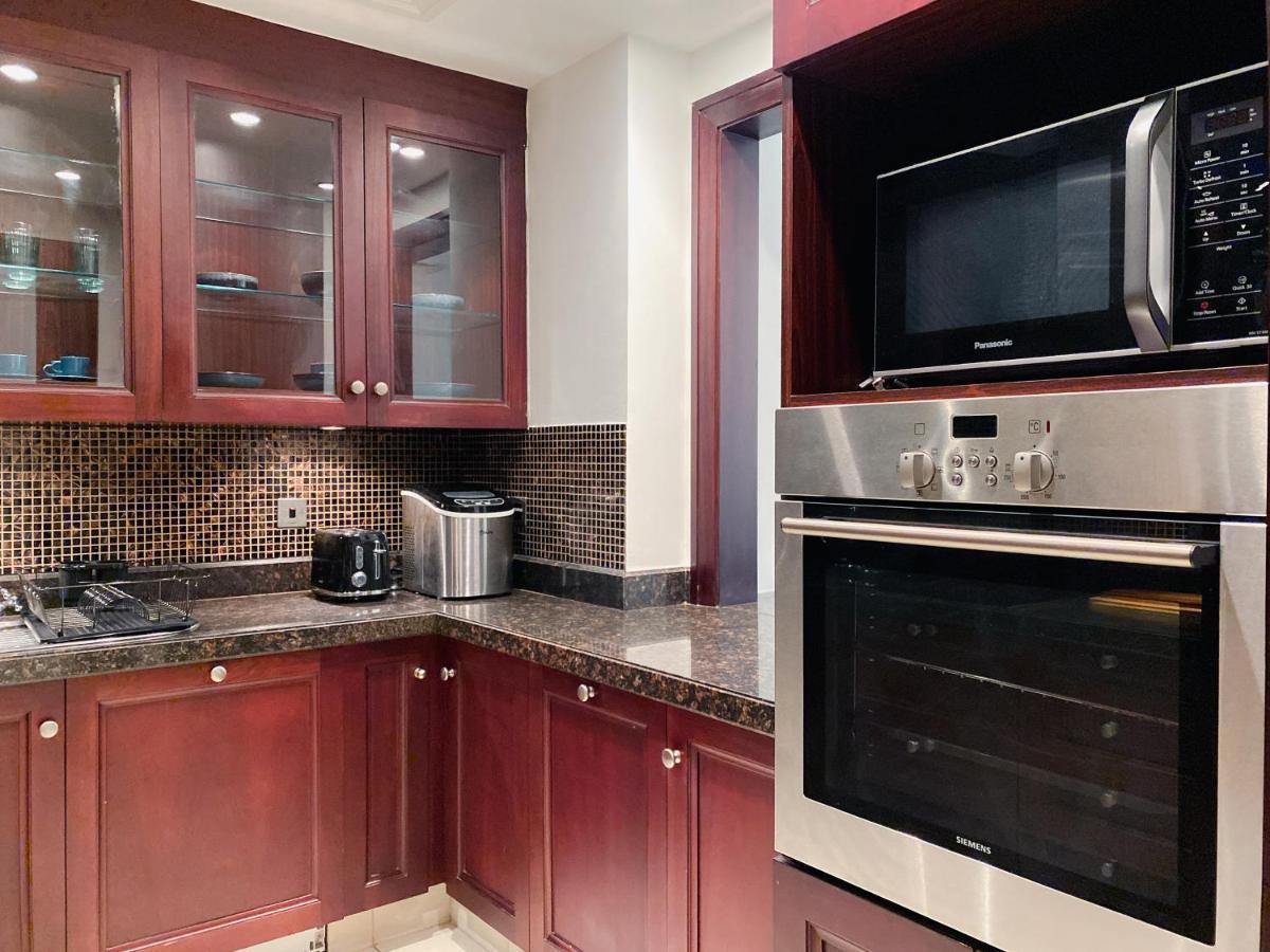 Apartment Rare 1-bed Oldtown With Burj Khalifa View